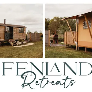 Farm stay Fenland Retreats At Willow Grange Farm
